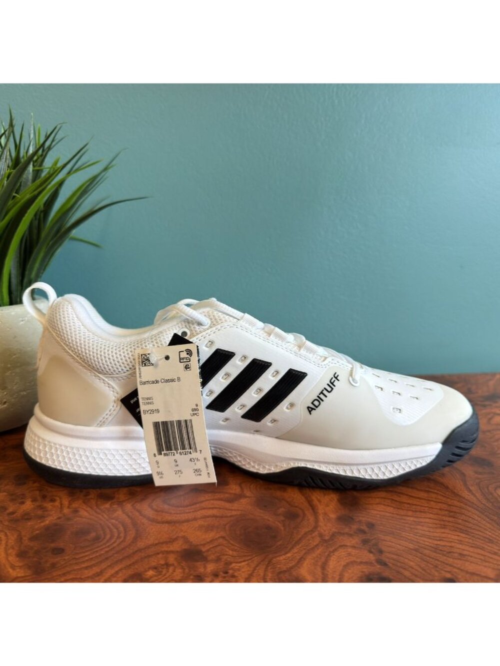 Mens Adidas Size 9 Barricade Class B Tennis Shoe Model BY2919 White Black - Picture 4 of 11